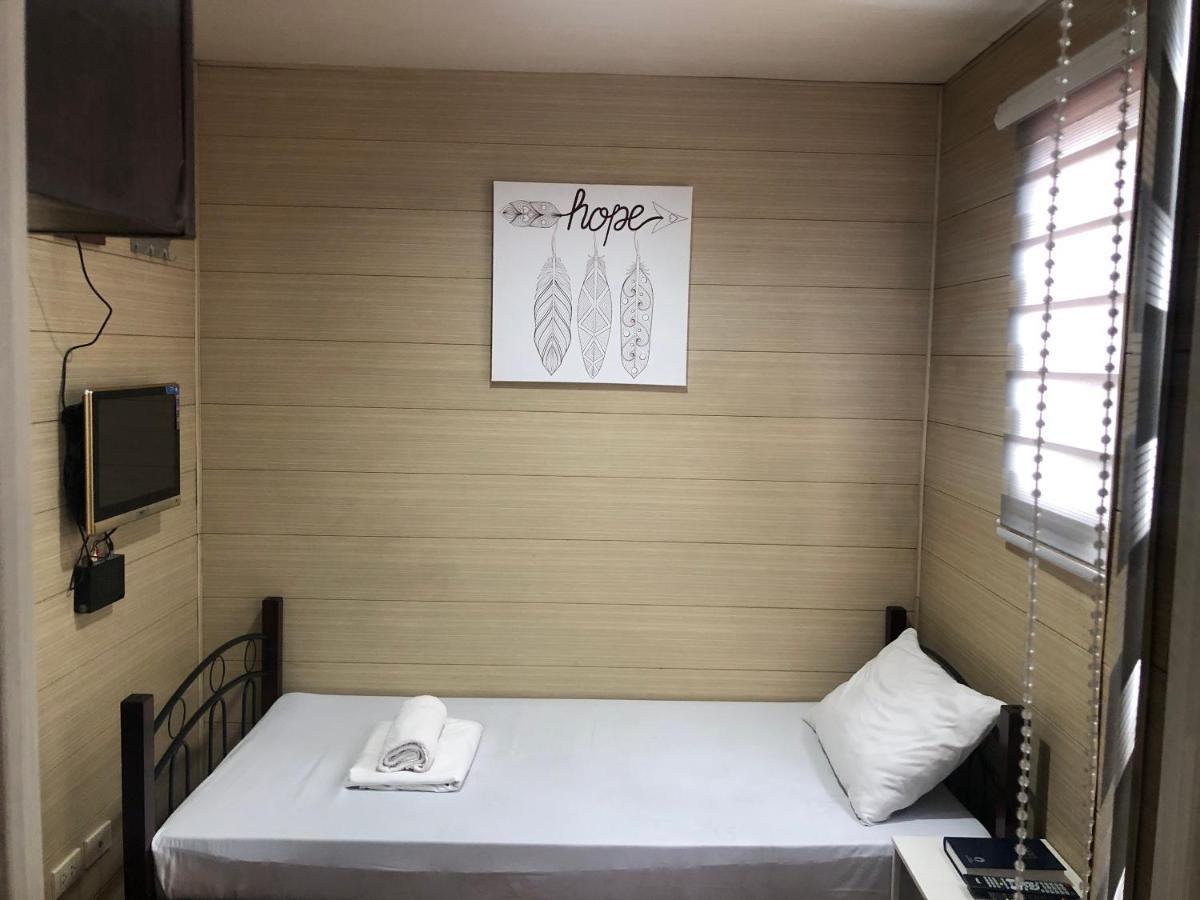 Maine City Residences Leveriza Pasay Exterior photo